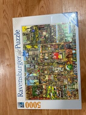 NEW & RARE Ravensburger Bizzare Town 5000 Piece Jigsaw Puzzle Brand New- 2 holes